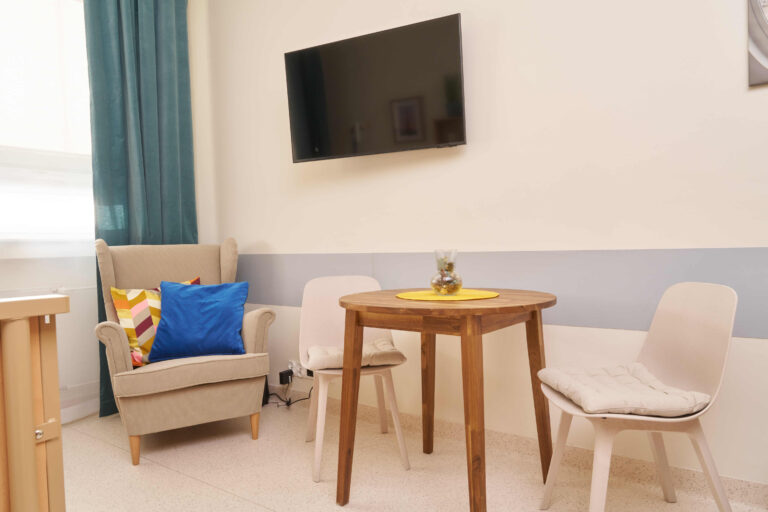 wnętrze Domu Pomocy Społecznej przy ulicy Karmelkowej we Wrocławiu